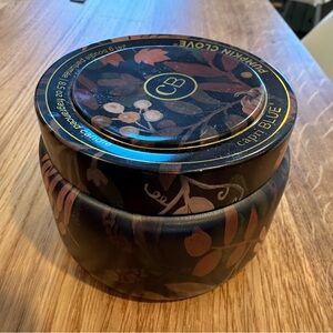 Capri blue pumpkin clove candle